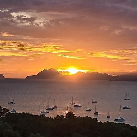 Superbe Appartement Vue Sur Mer Sainte-Anne Esterno foto