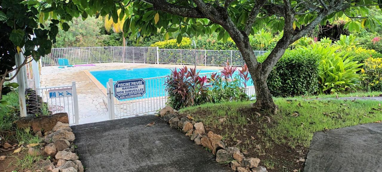 Superbe Appartement Vue Sur Mer Sainte-Anne Esterno foto